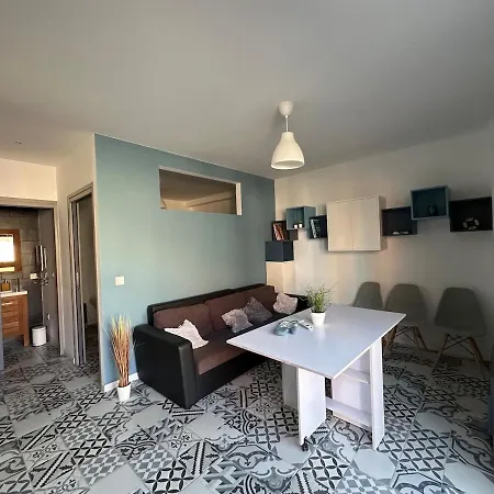 Appartement Au Coeur De Avec Parking A 1 Mn ! *