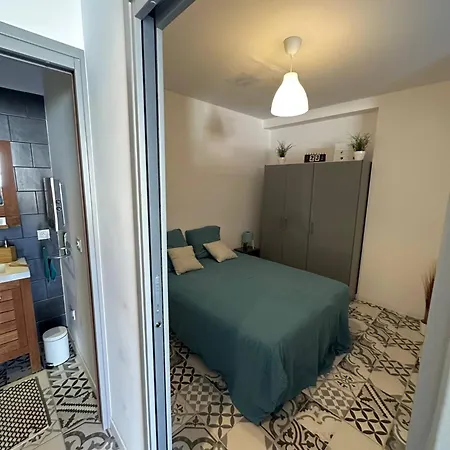 Appartement Au Coeur De Avec Parking A 1 Mn ! *